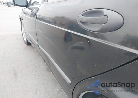 2001 Saab 9-5 Se z USA, uszkodzony, nr VIN YS3EF48Z713017031